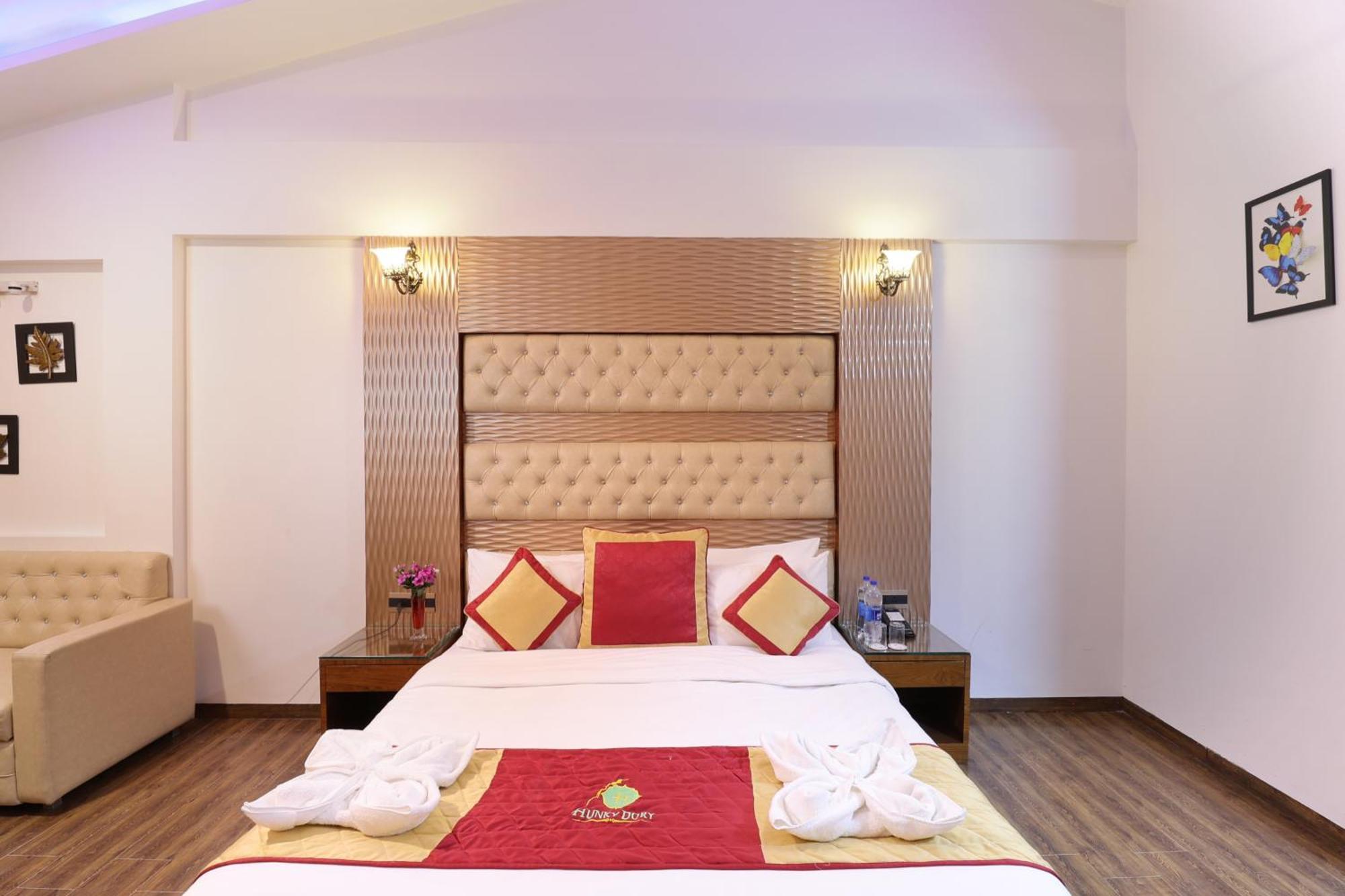 Hunky Dory Resort And Spa Dhar Khurd Exterior photo